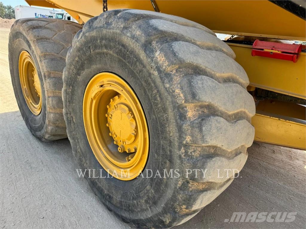CAT 730-04 Wozidła przegubowe
