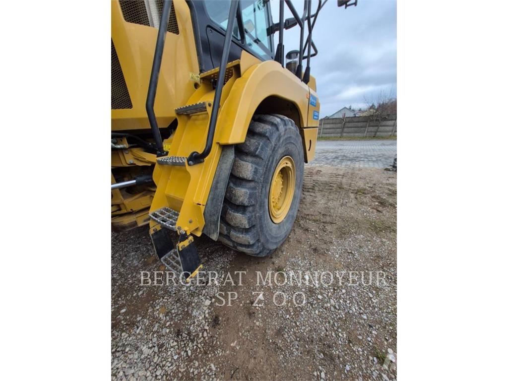 CAT 730-04 Dumper - Knickgelenk