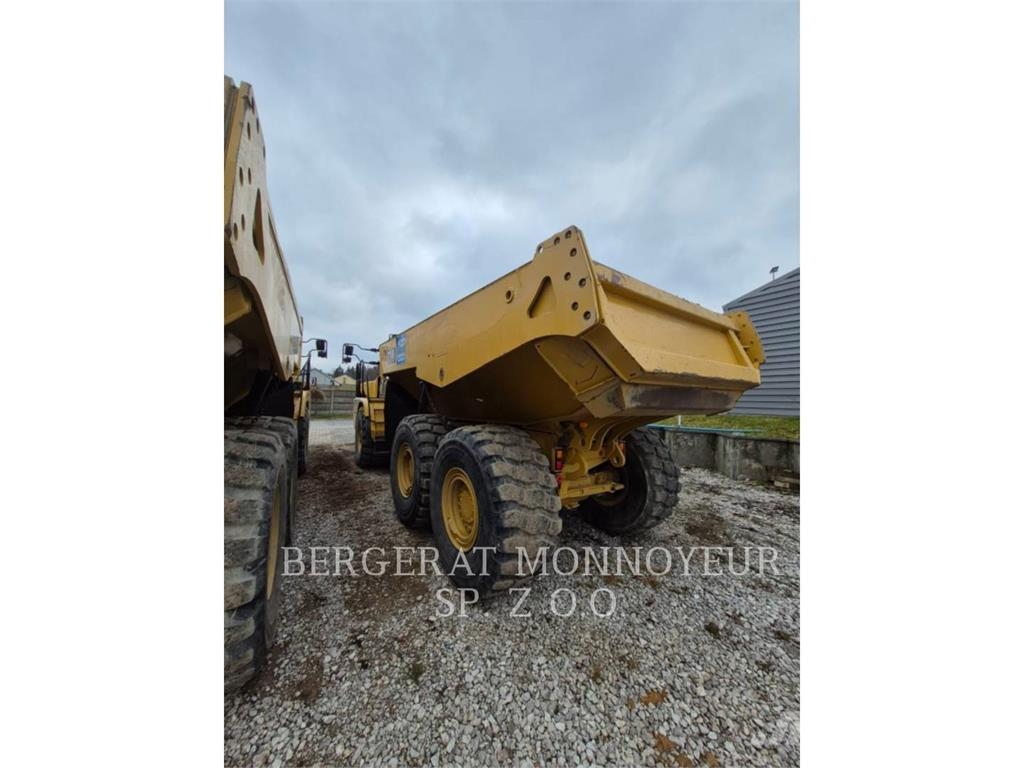 CAT 730-04 Dumper - Knickgelenk