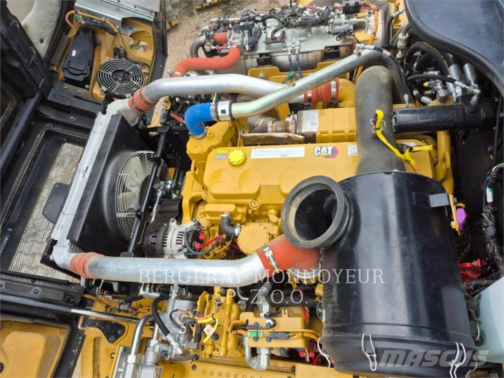 CAT 730-04 Dumper - Knickgelenk