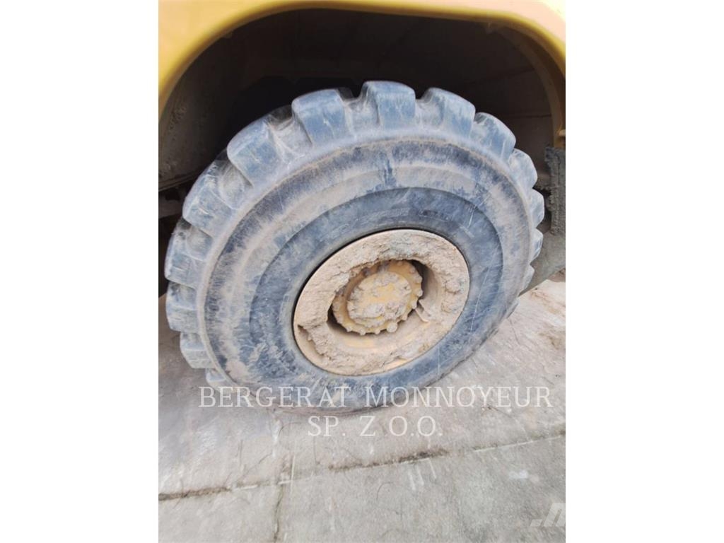 CAT 730-04 Dumper - Knickgelenk