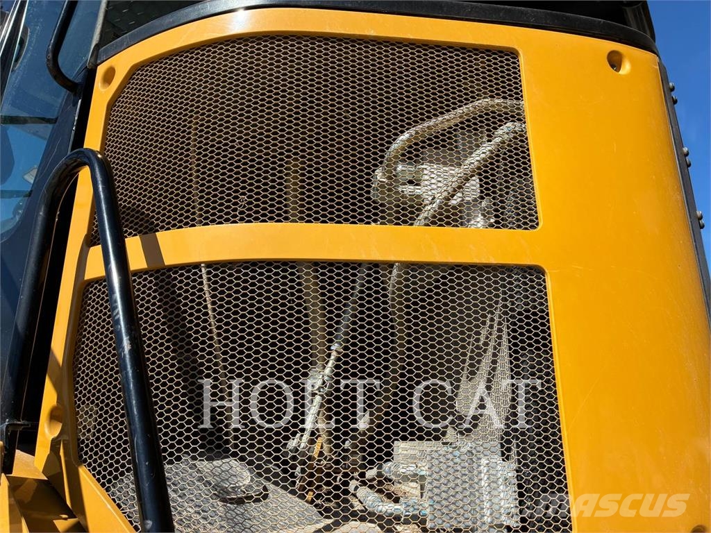 CAT 730-04 Dumpers articolati