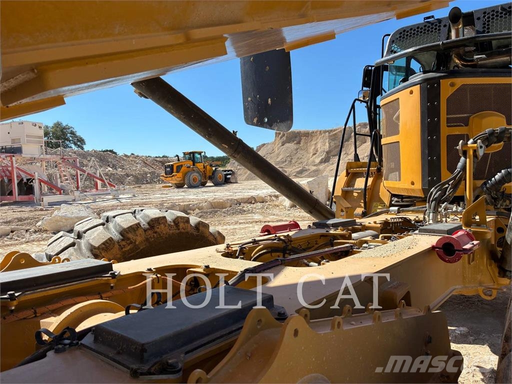 CAT 730-04 Dumpers articolati