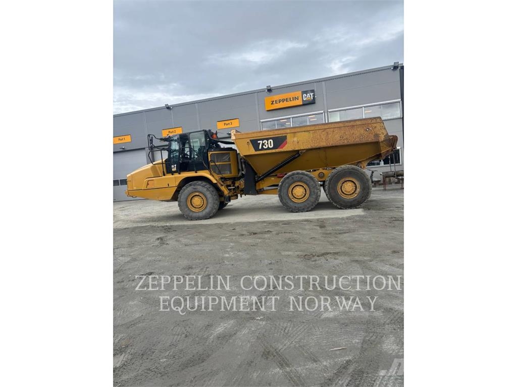 CAT 730-04 鉸接式起吊車