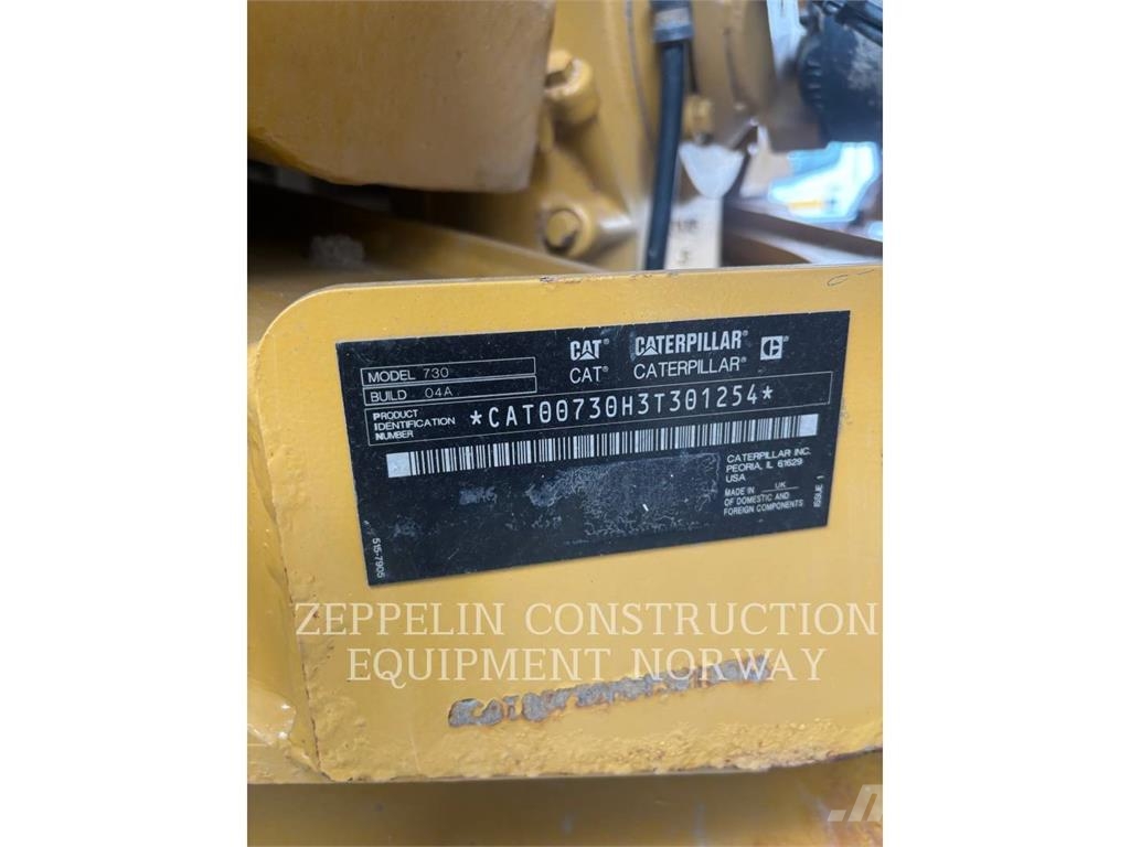CAT 730-04 鉸接式起吊車
