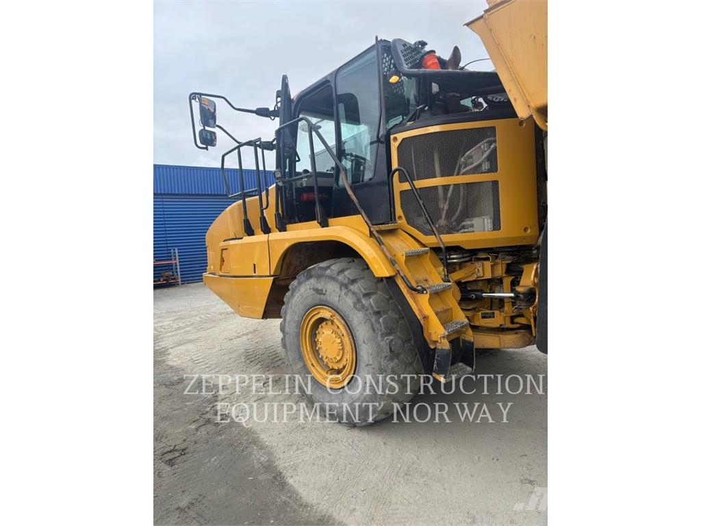 CAT 730-04 鉸接式起吊車