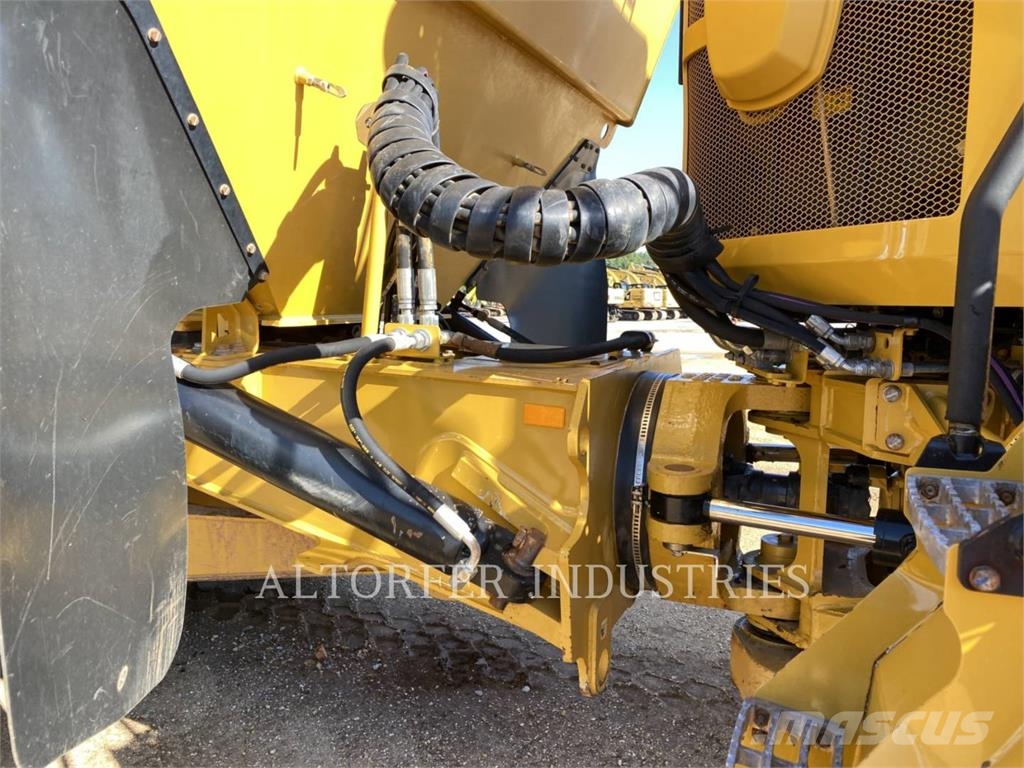 CAT 730-04 Liigendraamiga pinnaseveokid