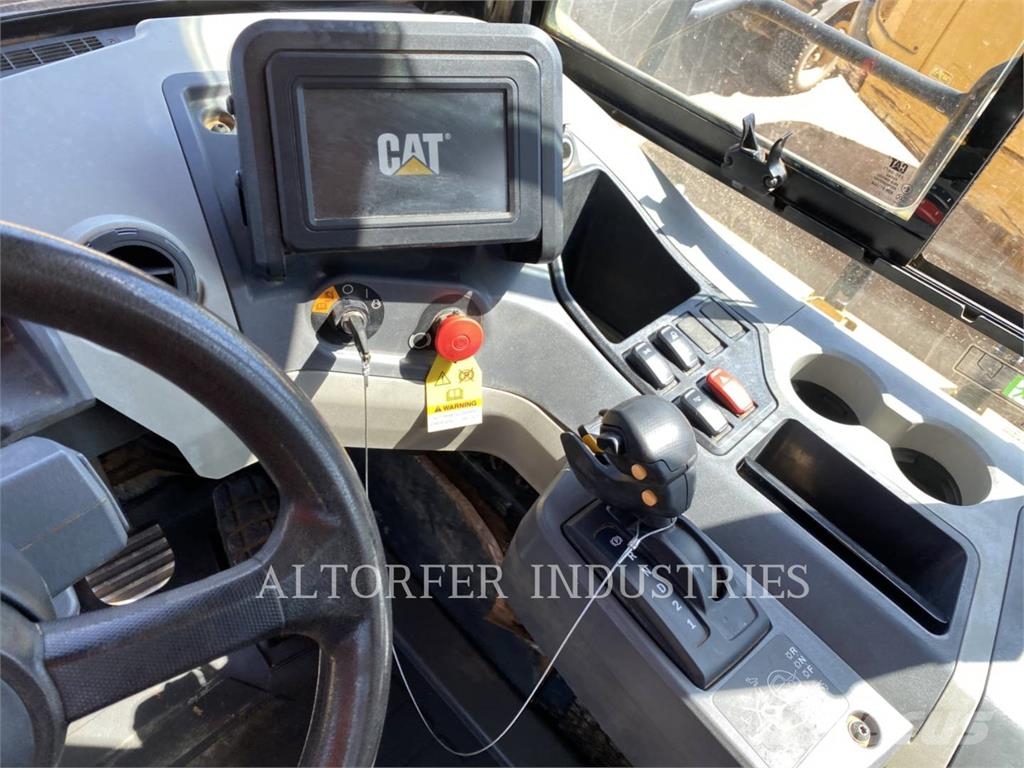 CAT 730-04 Artikulētie pašizgāzēji