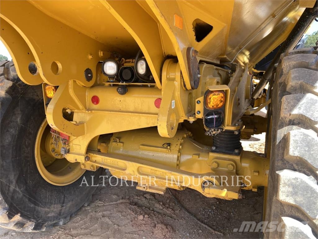 CAT 730-04 Artikulētie pašizgāzēji