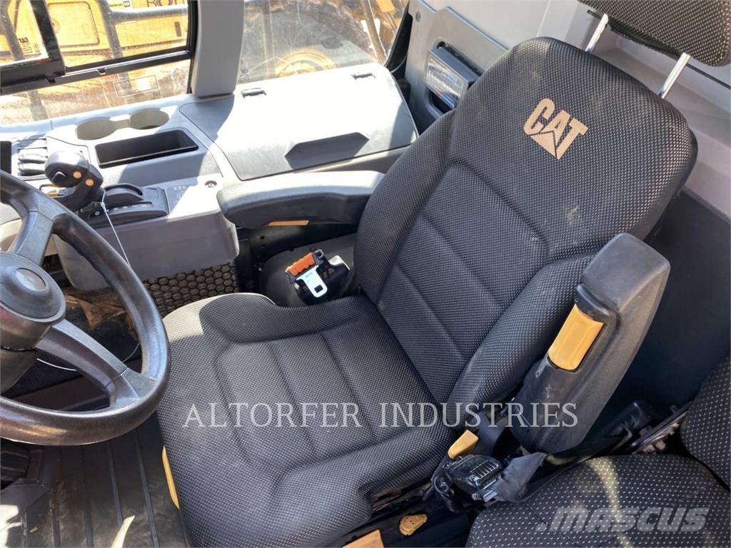 CAT 730-04 Artikulētie pašizgāzēji