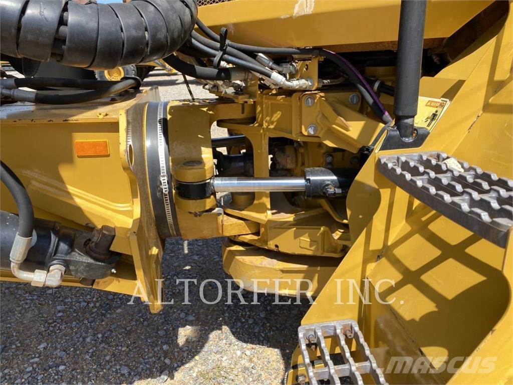 CAT 730-04 Liigendraamiga pinnaseveokid