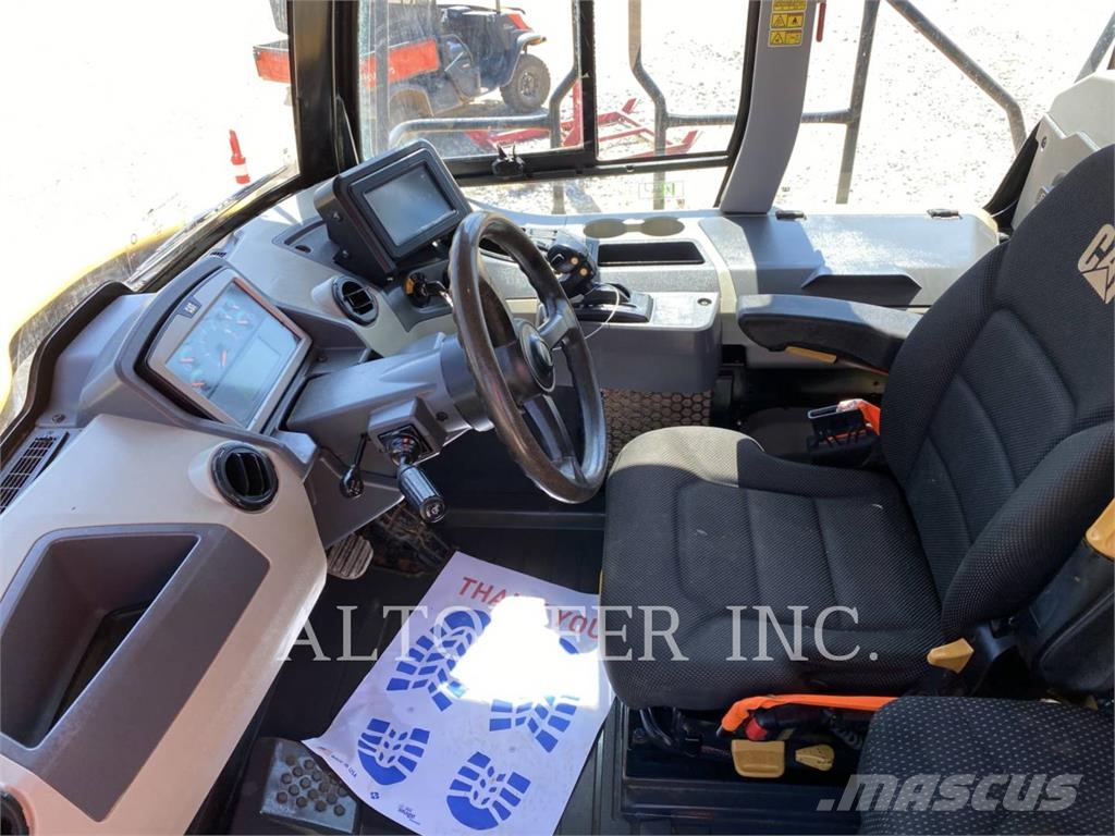 CAT 730-04 Liigendraamiga pinnaseveokid