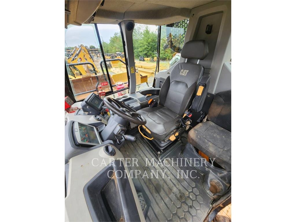 CAT 730-04 TG Kĺbové nákladné autá