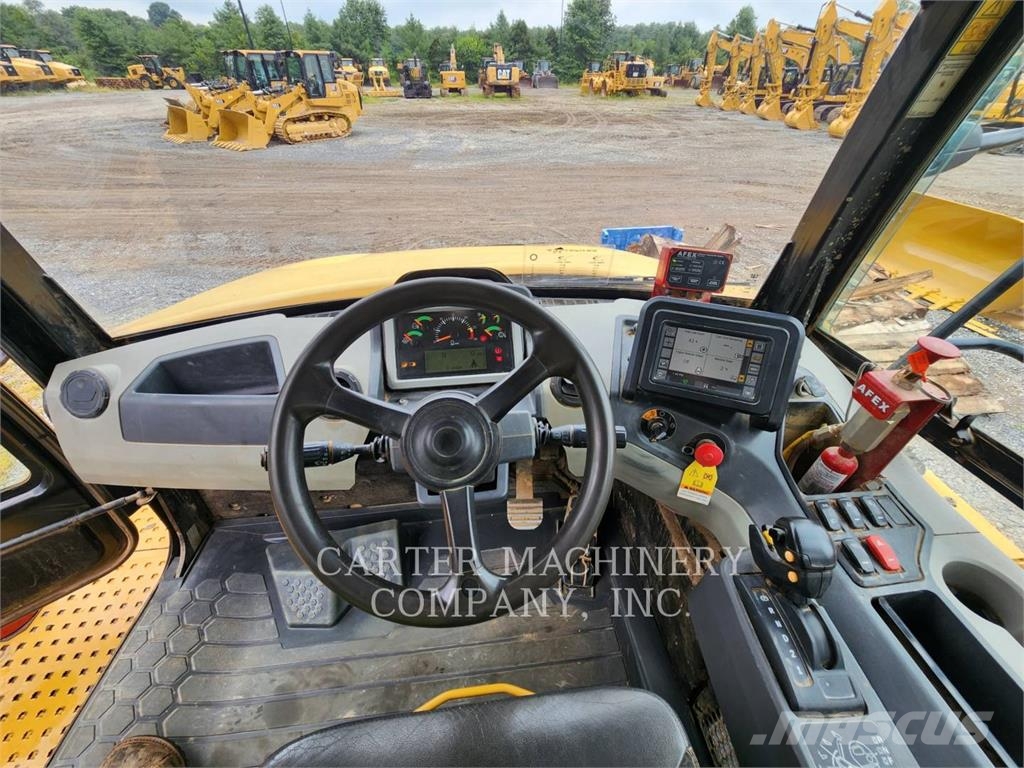 CAT 730-04 TG Kĺbové nákladné autá