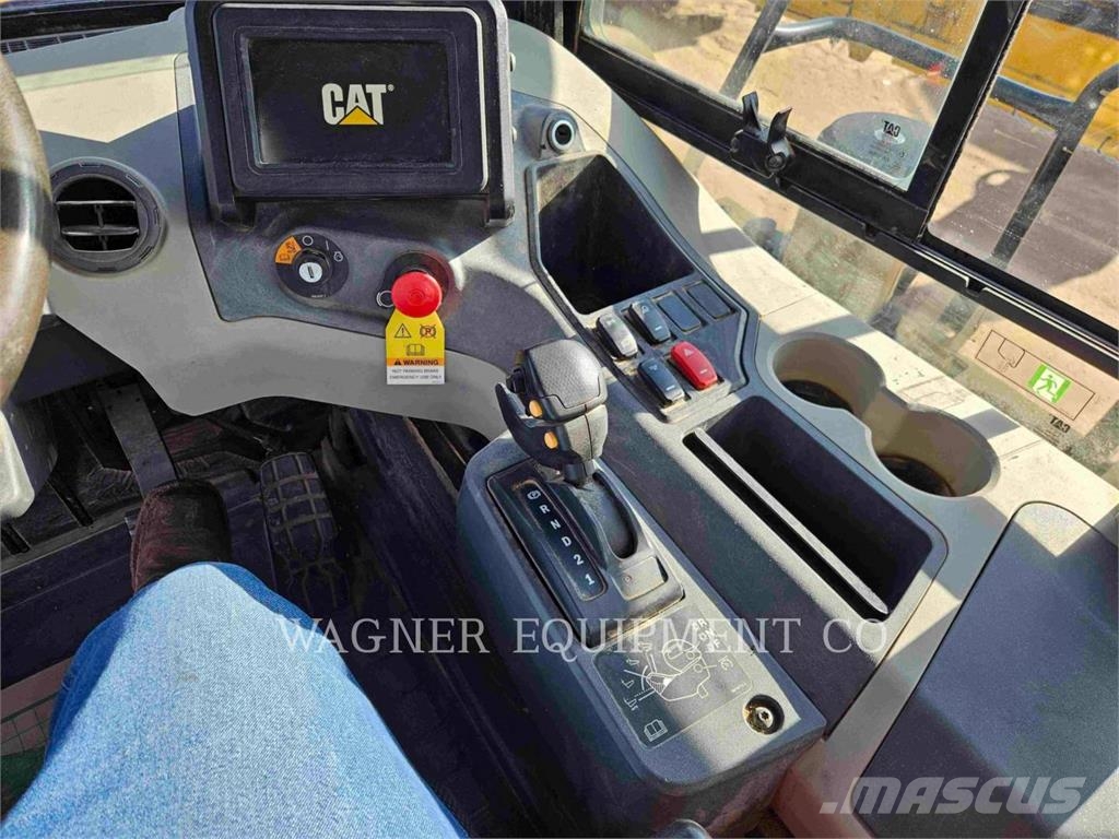CAT 73004 Terrængående lastbiler