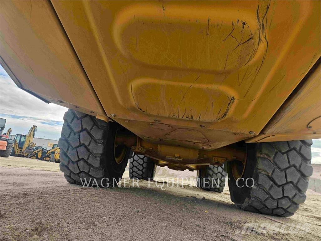 CAT 73004 鉸接式起吊車