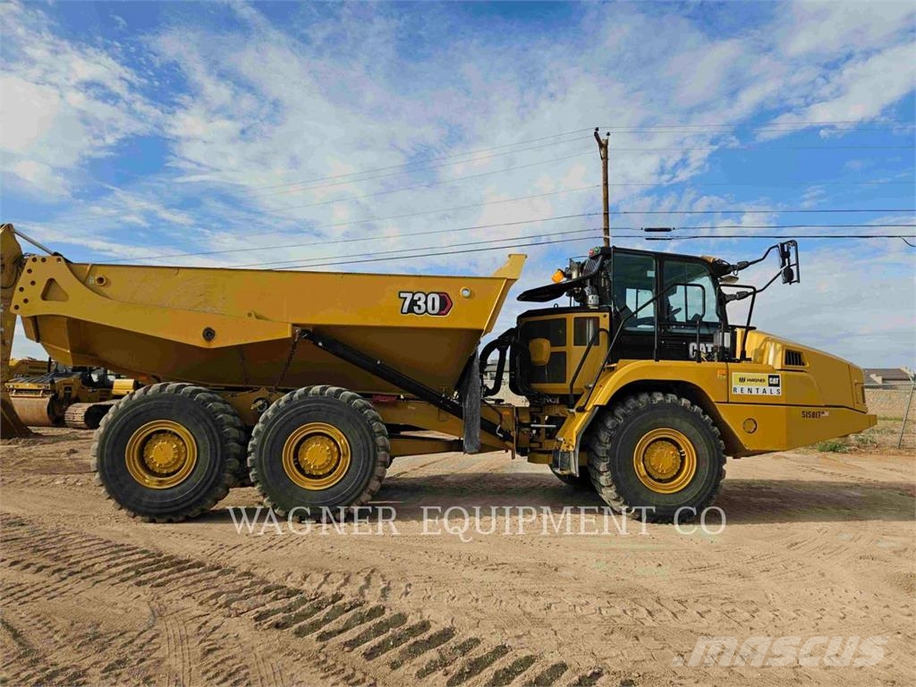CAT 73004 アーティキュレート式ダンプトラック