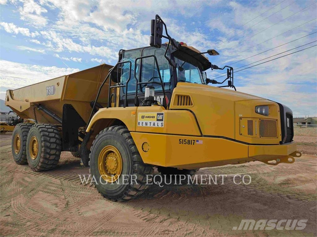 CAT 73004 アーティキュレート式ダンプトラック