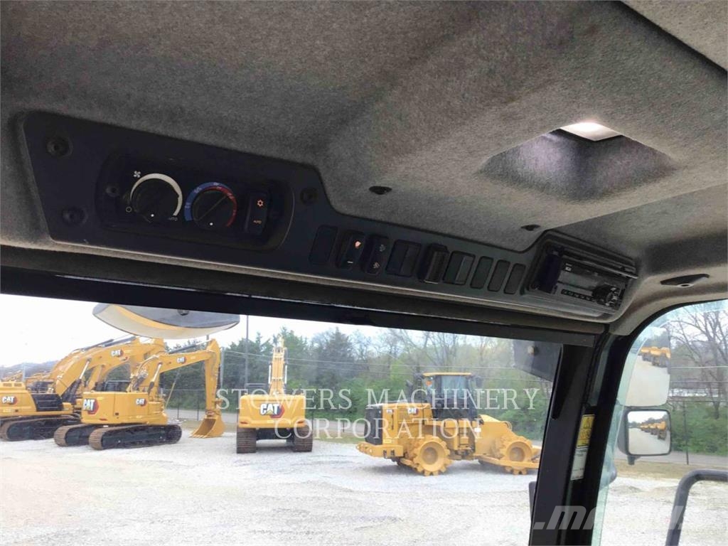 CAT 73004 Dumper - Knickgelenk