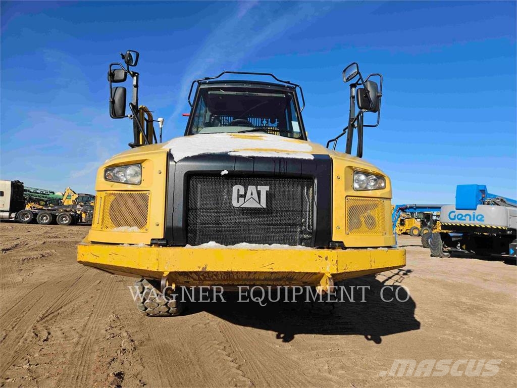 CAT 730C WT Поливальні машини