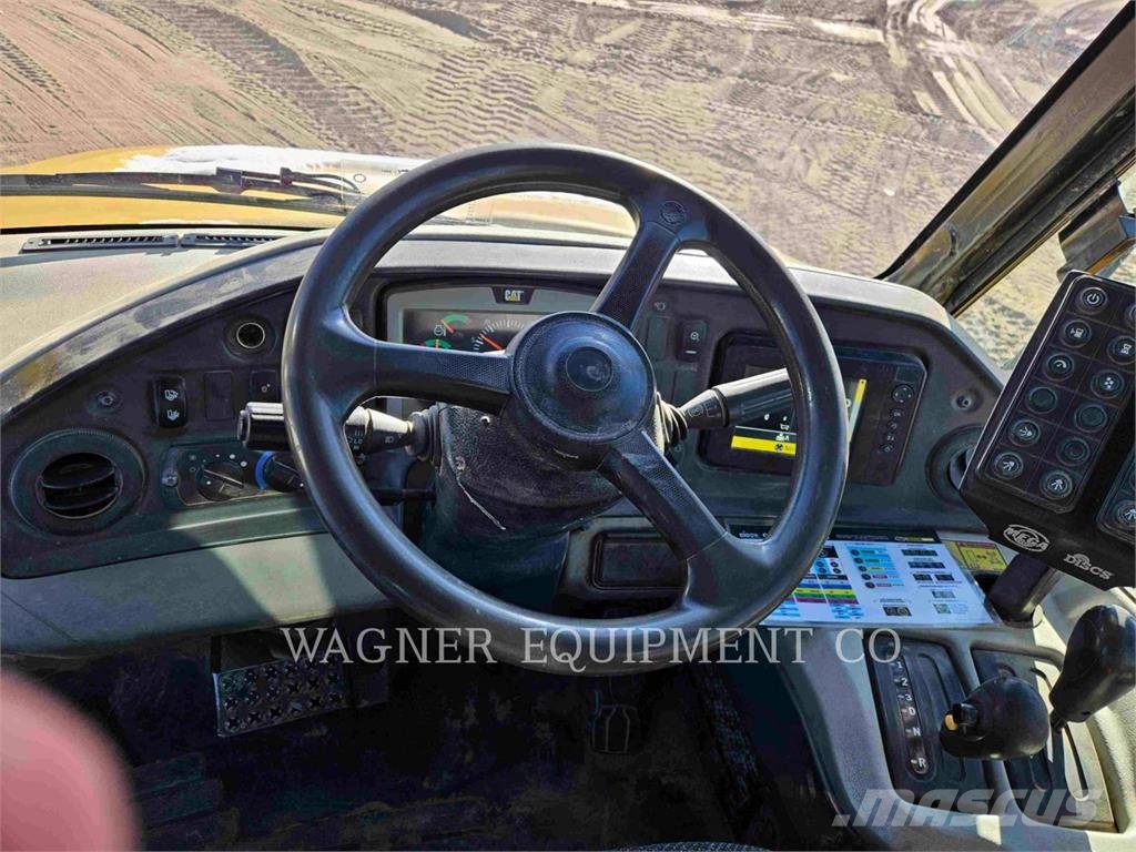 CAT 730C WT Поливальні машини