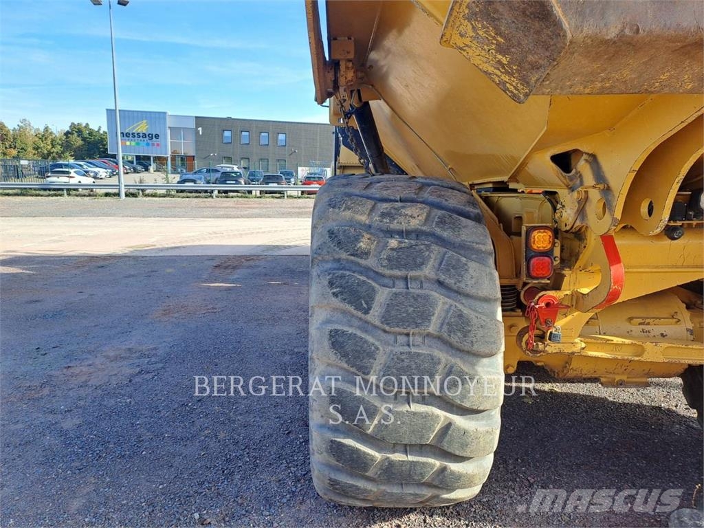 CAT 730C2 Midjestyrd dumper