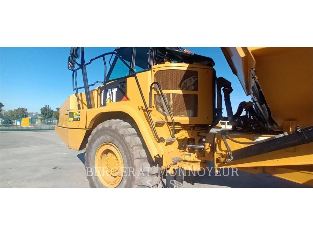 CAT 730C2 Midjestyrd dumper