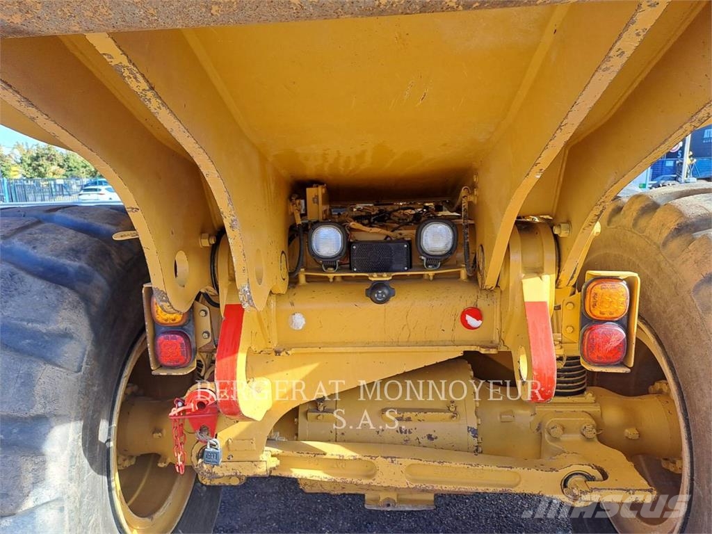 CAT 730C2 Midjestyrd dumper