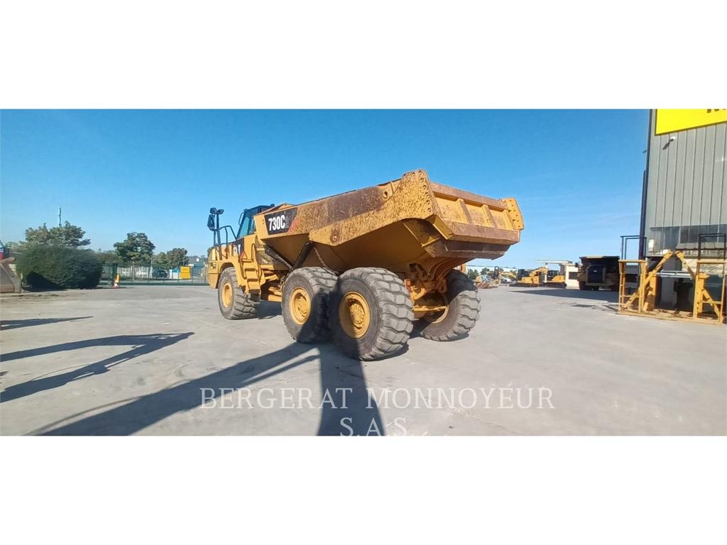 CAT 730C2 Midjestyrd dumper