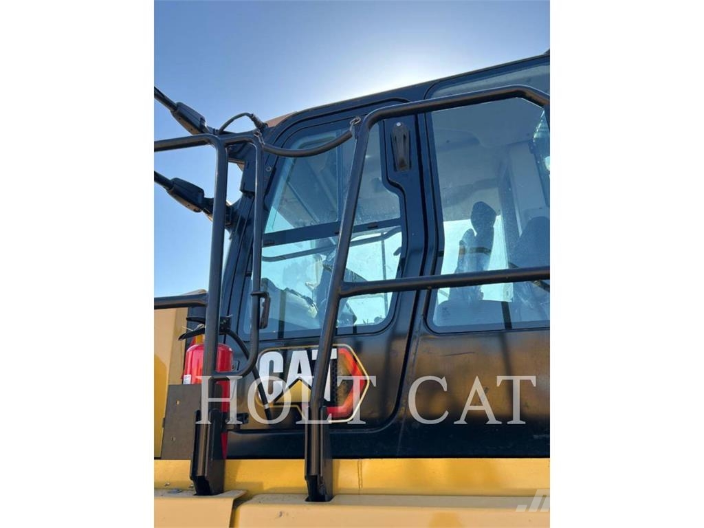 CAT 735 Dúmpers articulados