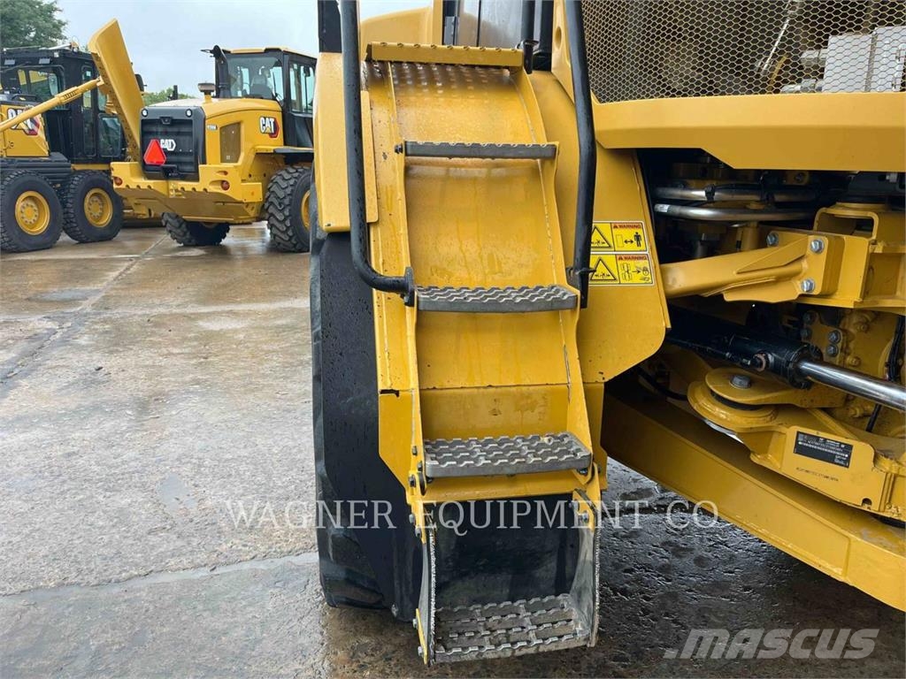 CAT 73504 Terrængående lastbiler