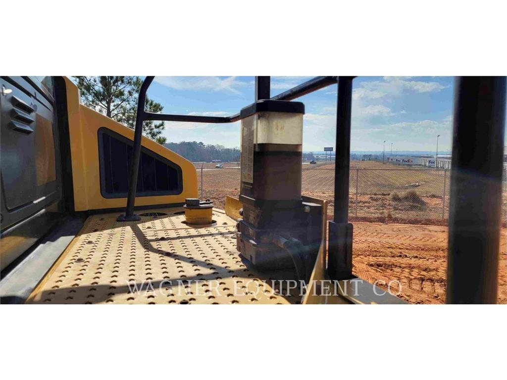 CAT 740 Dumper - Knickgelenk