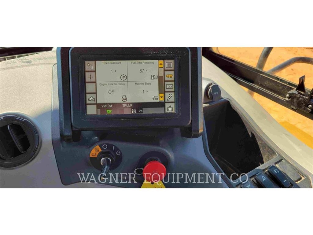 CAT 740 Dumper - Knickgelenk