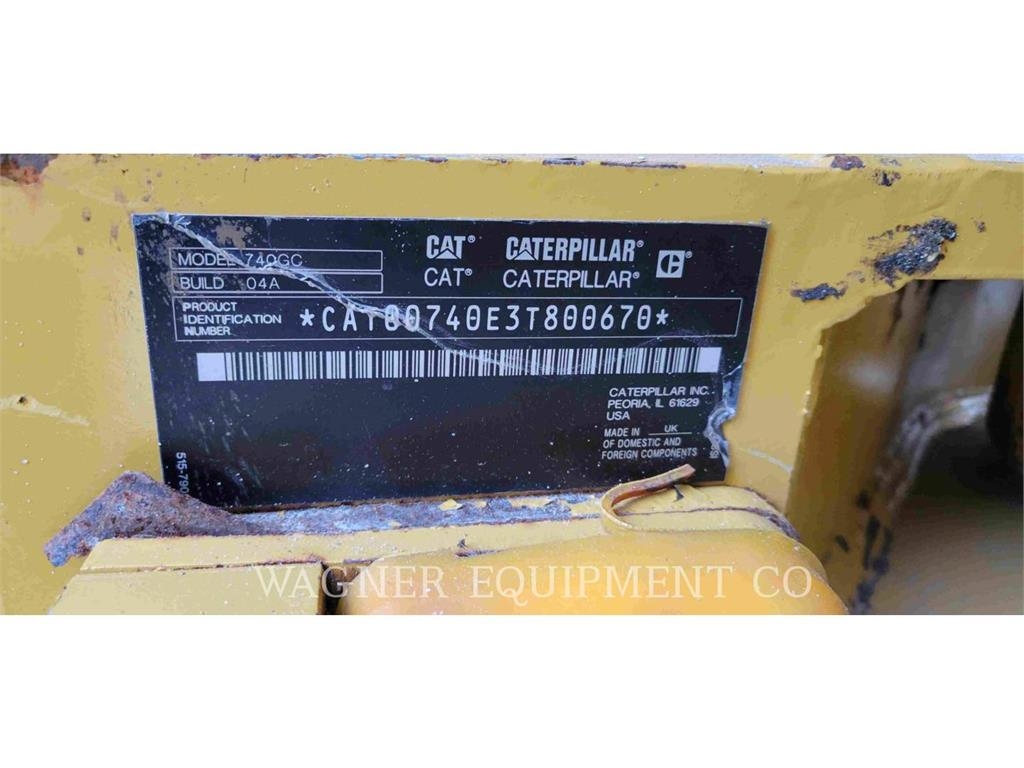CAT 740 Dumper - Knickgelenk