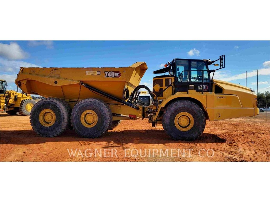CAT 740 Dumper - Knickgelenk