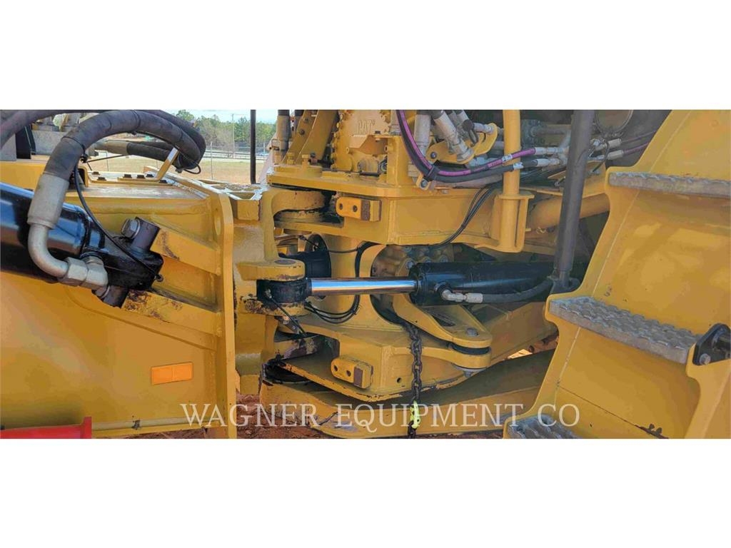CAT 740 Dumper - Knickgelenk