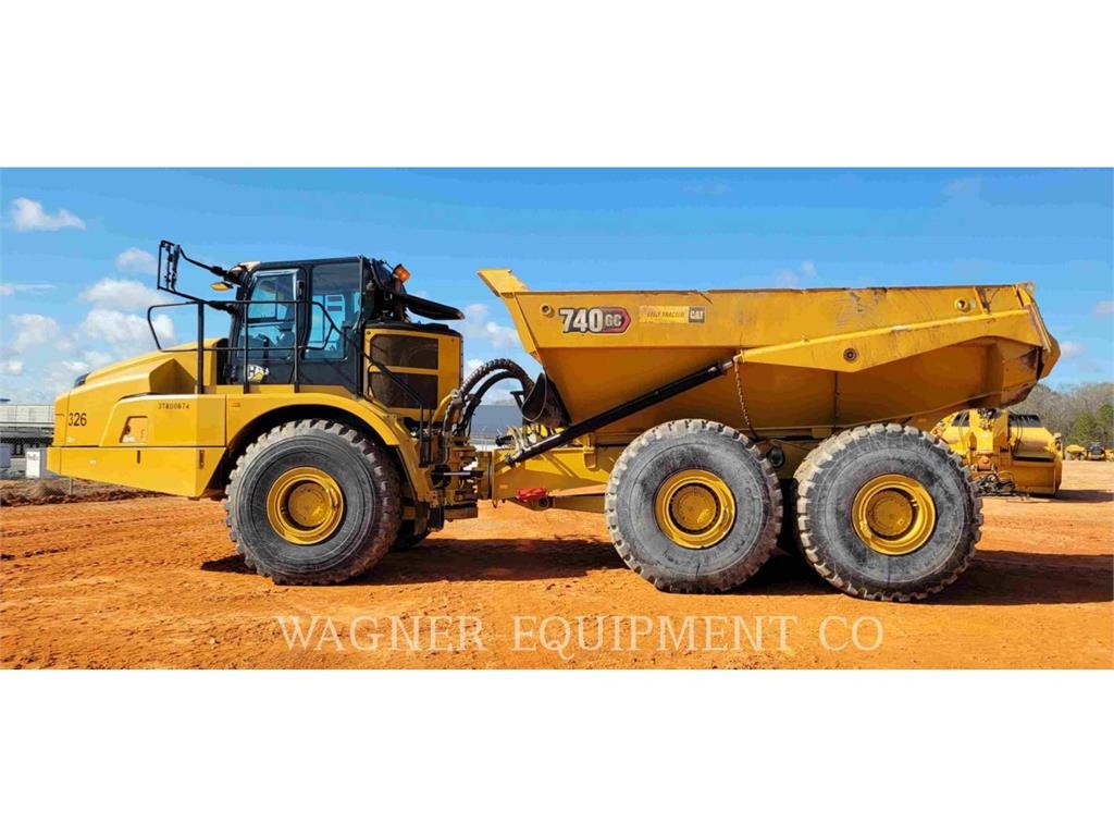 CAT 740 Dumper - Knickgelenk