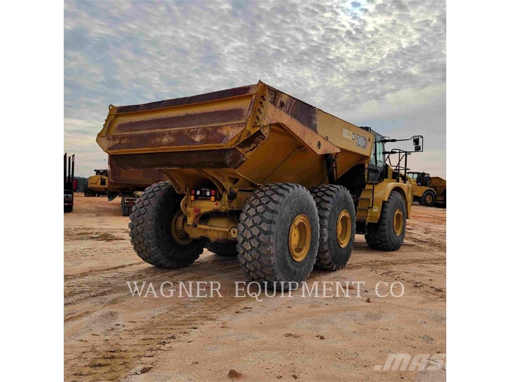 CAT 740 Dumper - Knickgelenk