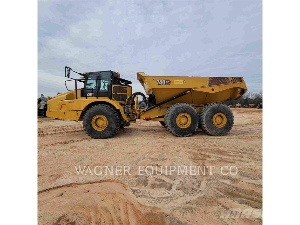 CAT 740 Dumper - Knickgelenk