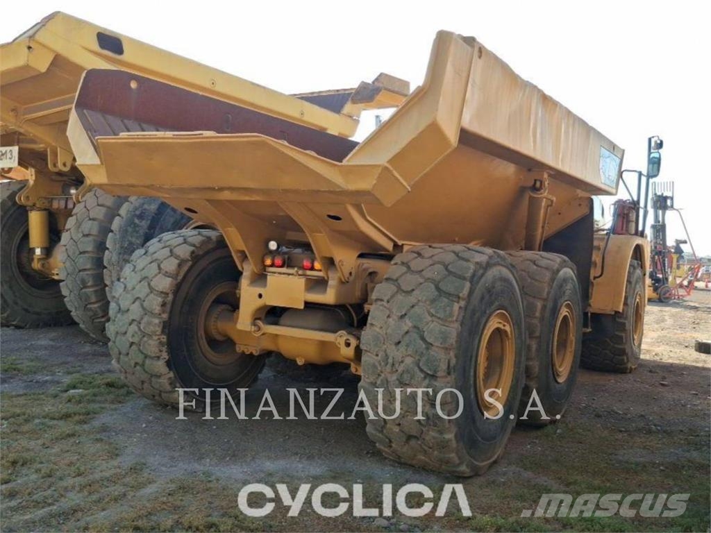 CAT 740 Wozidła przegubowe