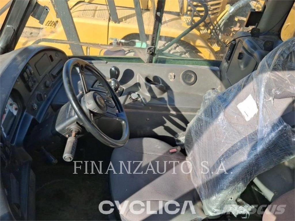 CAT 740 Wozidła przegubowe