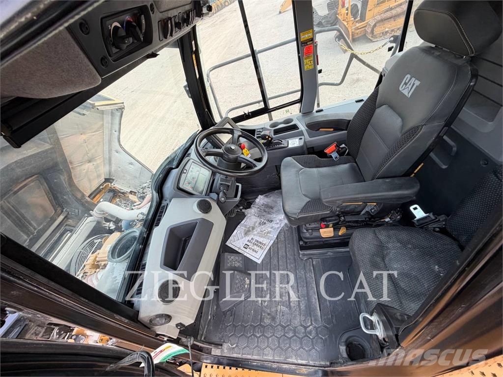 CAT 740-04EJ Зчленовані самоскиди