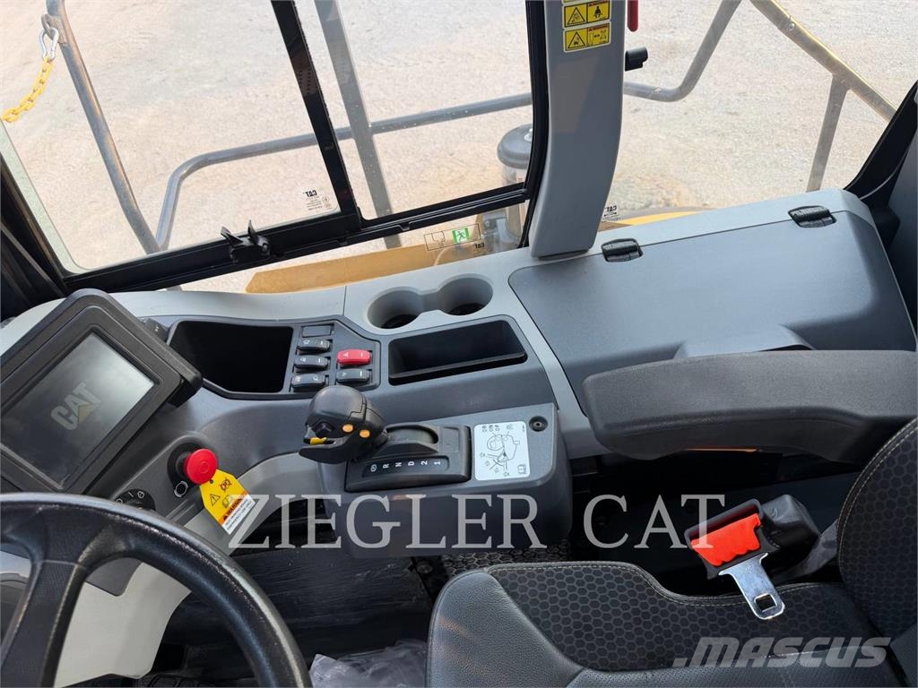 CAT 740-04EJ Зчленовані самоскиди