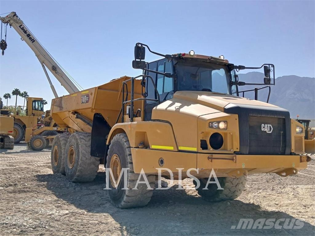 CAT 740 GC Zglobni damperi