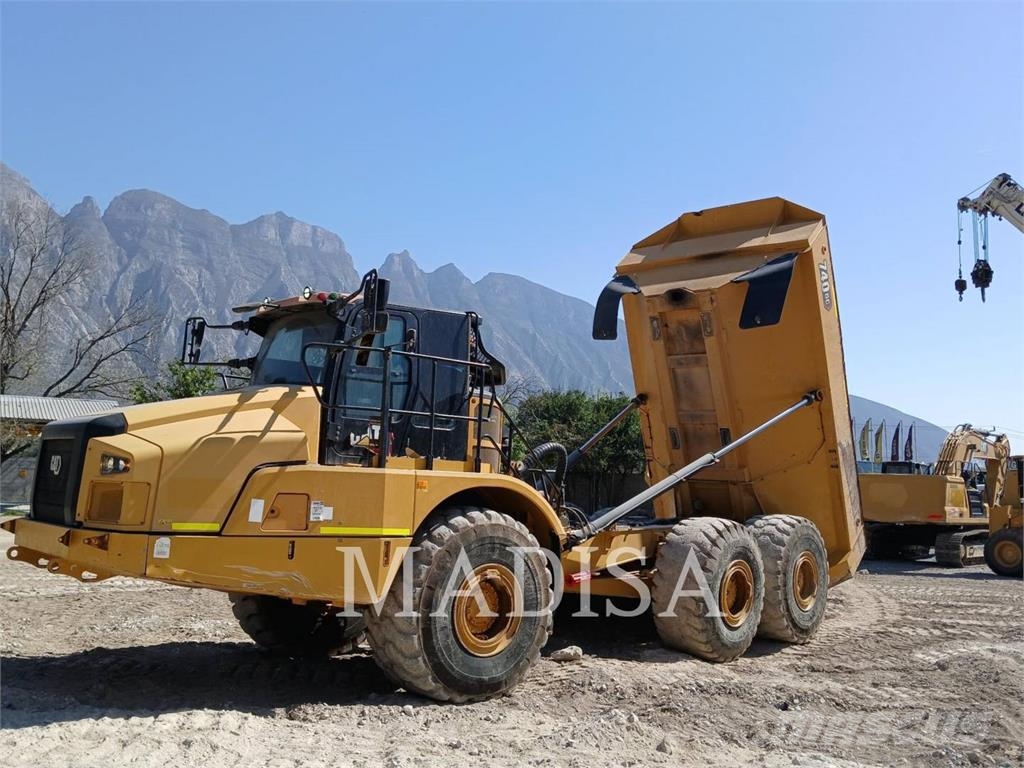 CAT 740 GC Zglobni damperi