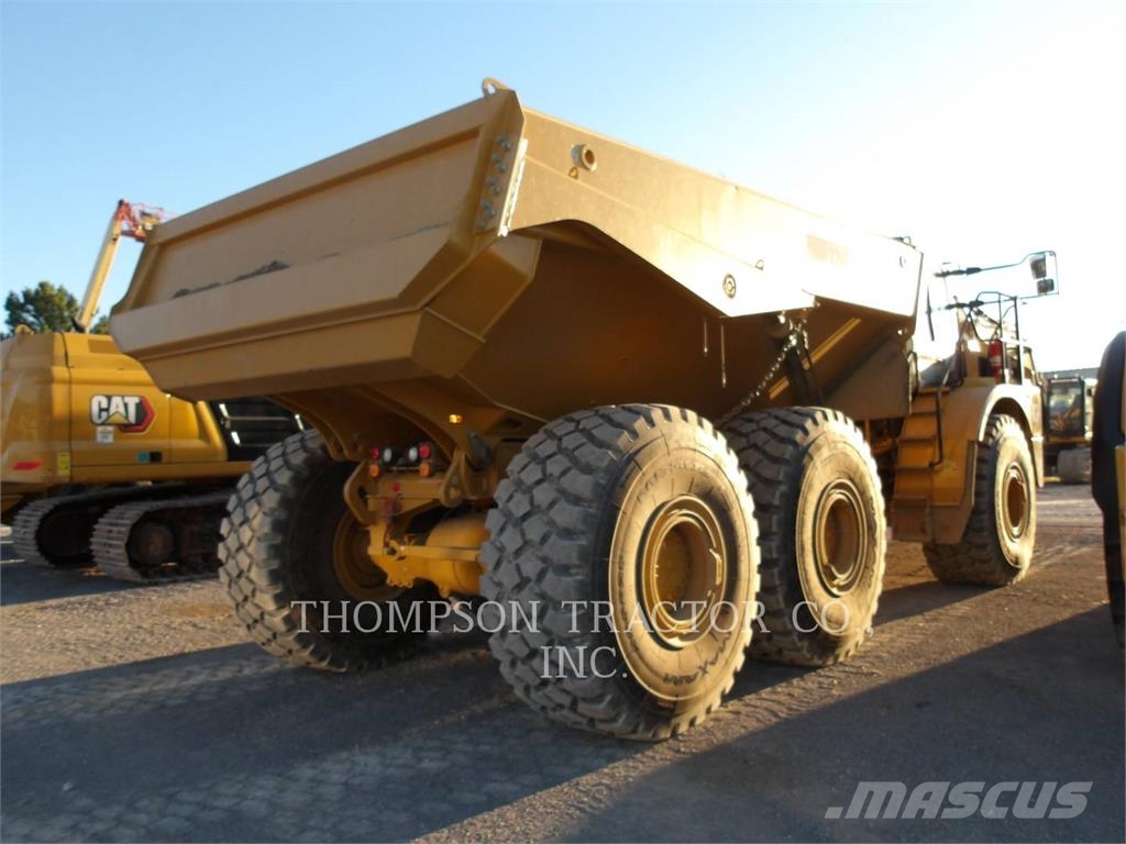 CAT 740 GC ساحبات مفصلية