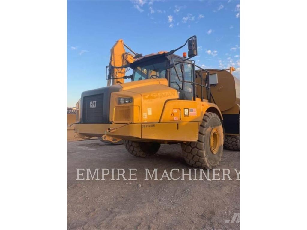 CAT 740 WT صهاريج مياه