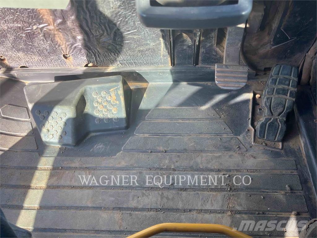 CAT 74004GC Articulated Haulers