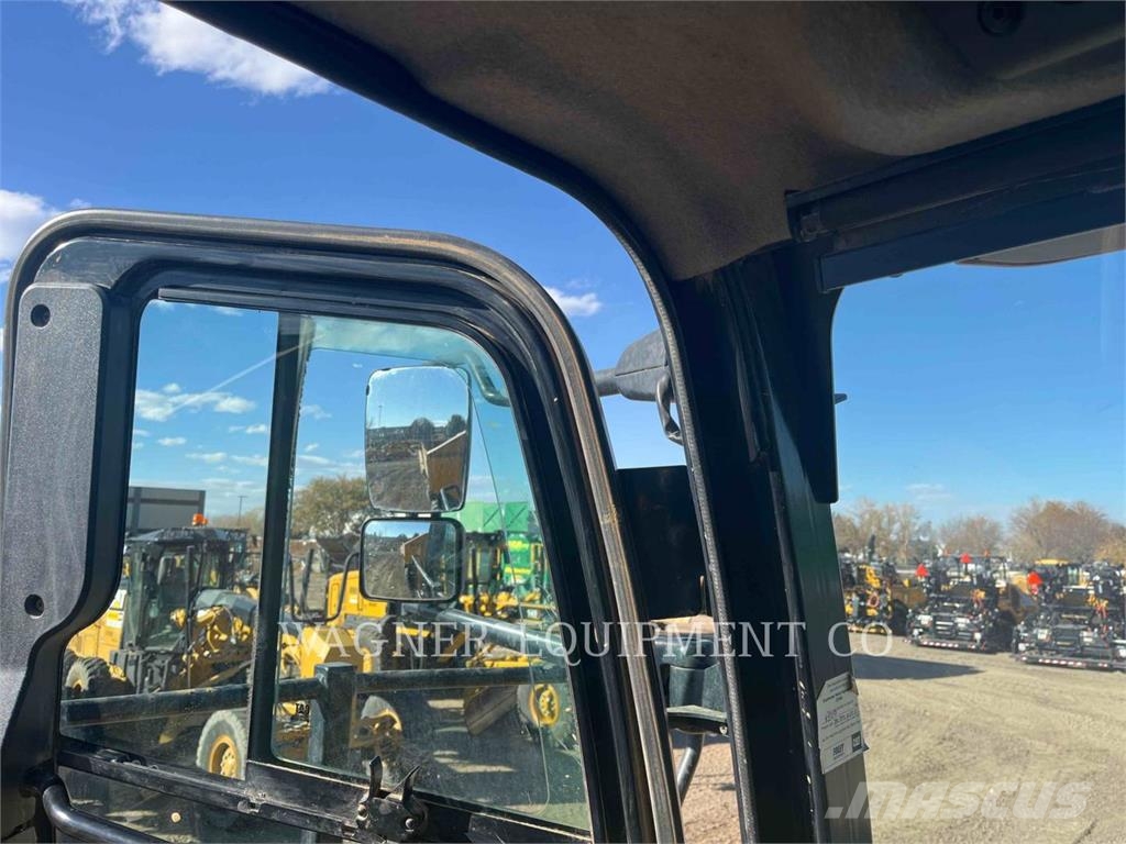 CAT 74004GC Articulated Haulers