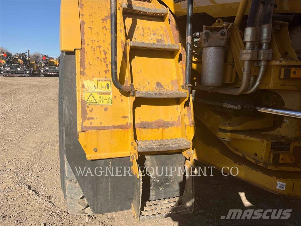 CAT 74004GC Articulated Haulers